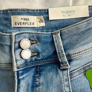 Everflex, maurices jeans.  Size 6 regular